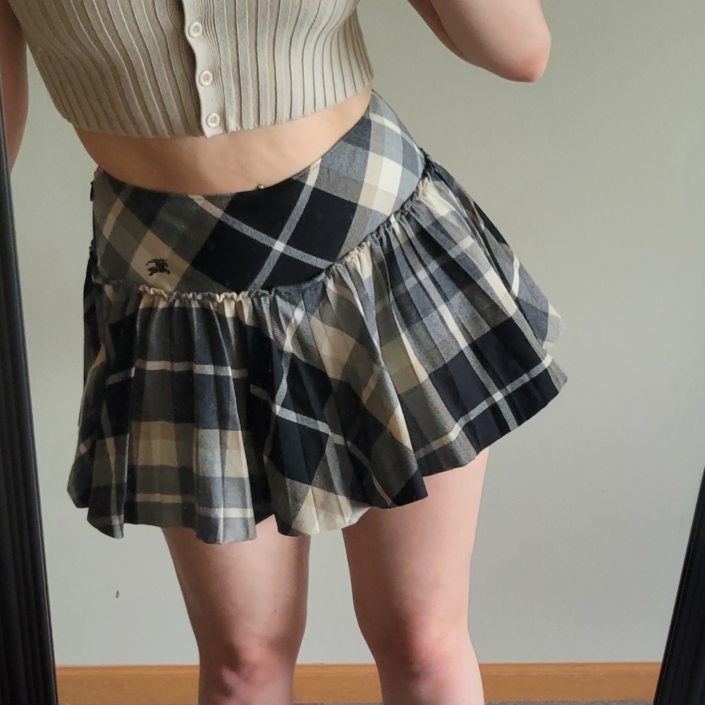 Burberry London blue label black plaid flare skirt